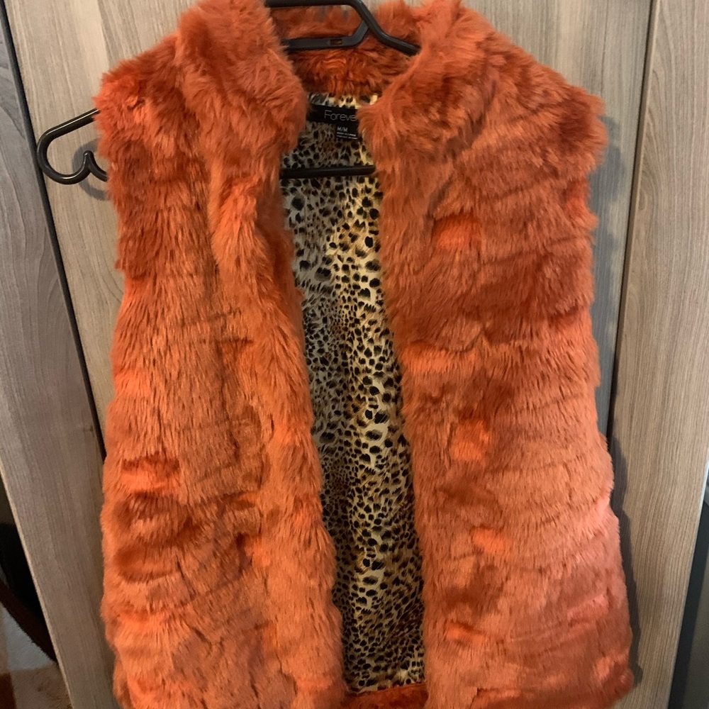 Fur Vest - Picture 2 of 2